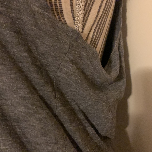 Floral & Blue Logo- Vans- Grey Tank Top - Picture 3 of 6